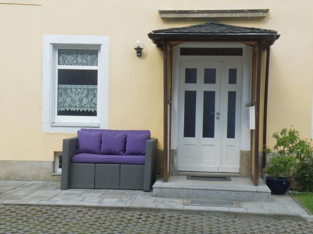 Ferienwohnung Am Lindenbaum Зебниц Стая снимка